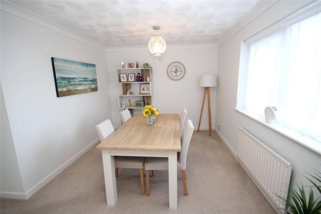 Additional image 4 of Marine Drive East, Barton on Sea, New Milton, Hampshire, BH25