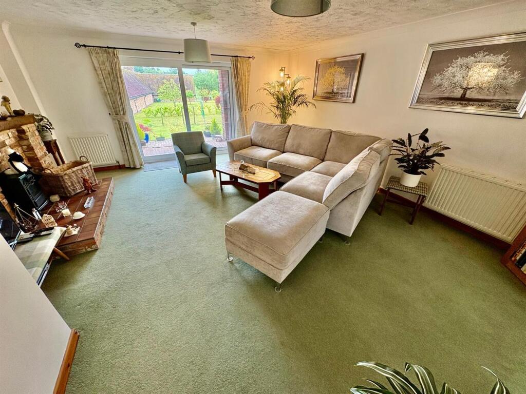 Additional image 4 of Horton