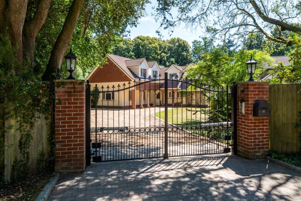 Additional image 42 of Riverside Road, West Moors, Ferndown, Dorset, BH22