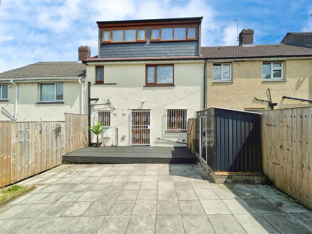 Additional image 20 of Spring Wood Gardens, Bradford, BD5