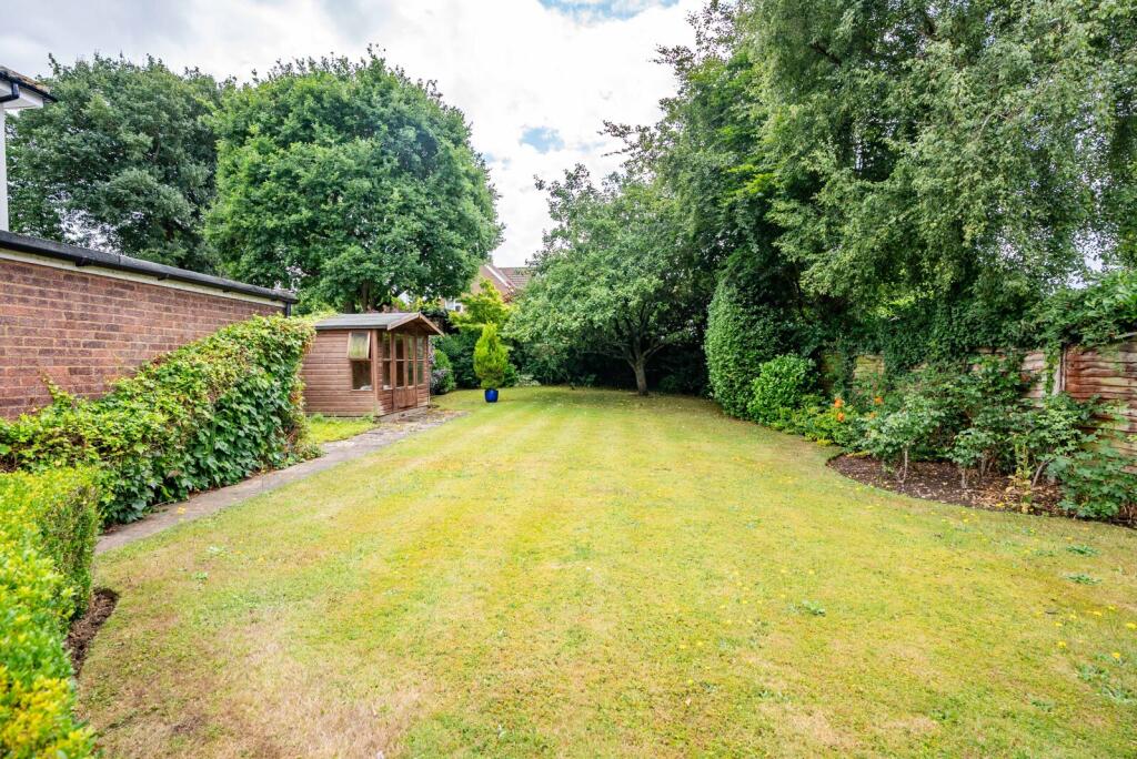Additional image 18 of Burton Close, Wheathampstead, St. Albans, Hertfordshire, AL4