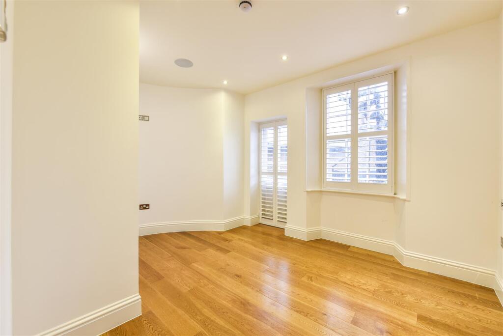 Additional image 5 of High Street, Arundel