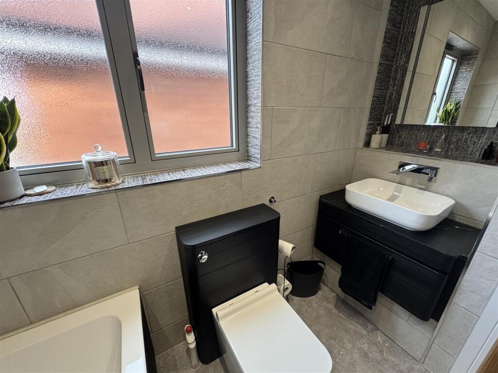 Additional image 20 of Springfield Drive, Halesowen