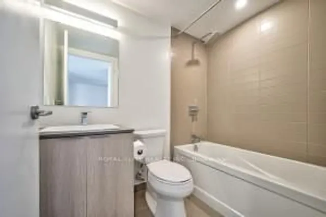 Additional image 6 of 501 Yonge St Unit 4902