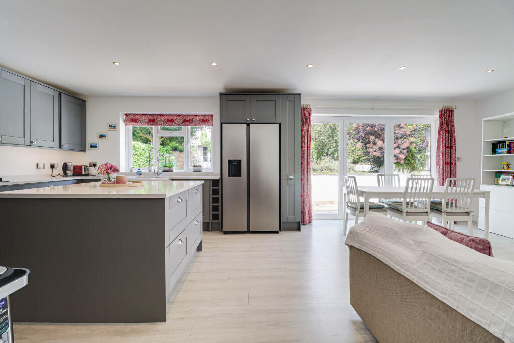 Additional image 21 of Butt Field View, St. Albans, Hertfordshire, AL1