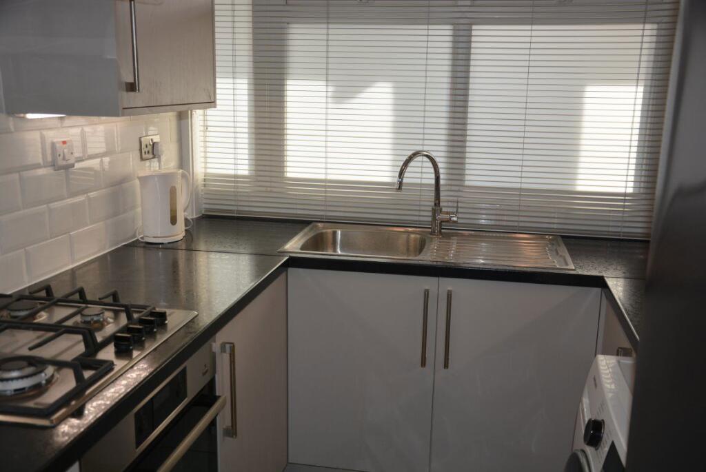 Additional image 15 of F13 Louis Court, B67