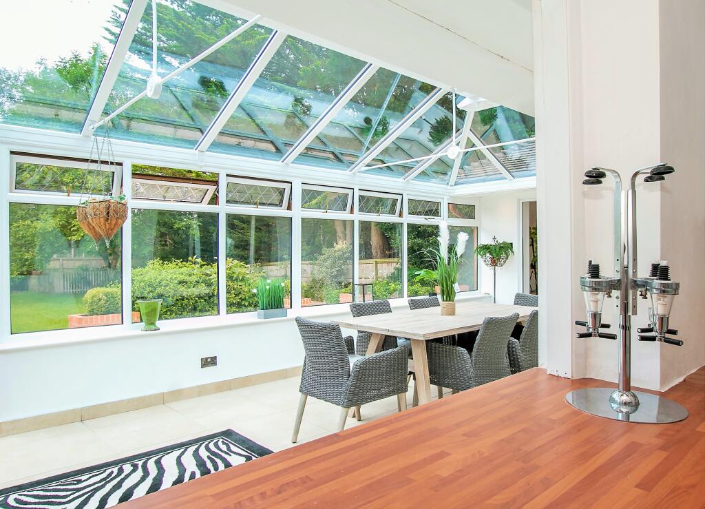 Additional image 14 of Matchams