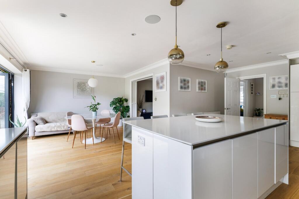 Additional image 3 of Hillside Road, Harpenden, Hertfordshire