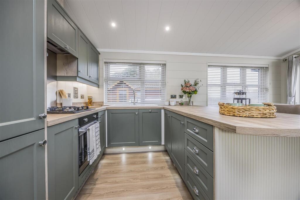 Additional image 5 of Littlehampton