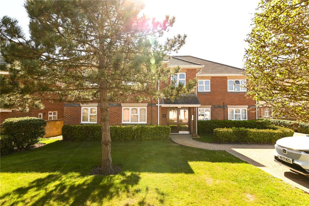 Additional image 17 of Seascape, 50-52 Marine Drive East, Barton on Sea, Hampshire, BH25