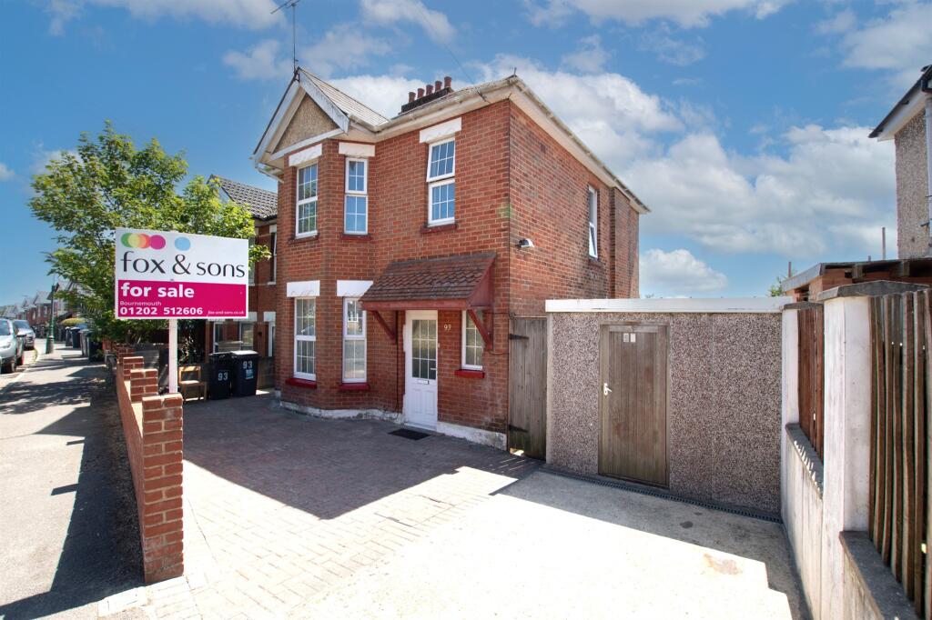 Pine Road, Bournemouth