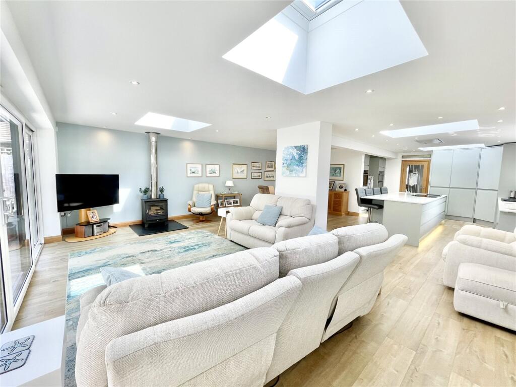 Additional image 3 of Shepherd Close, Highcliffe On Sea, Christchurch, Dorset, BH23