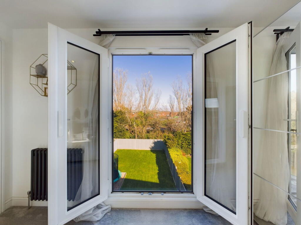 Additional image 20 of Pines Avenue, Worthing BN14 9JQ