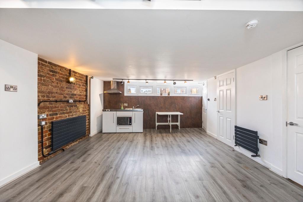 Additional image 5 of South Street, Eastbourne, BN21 4UT