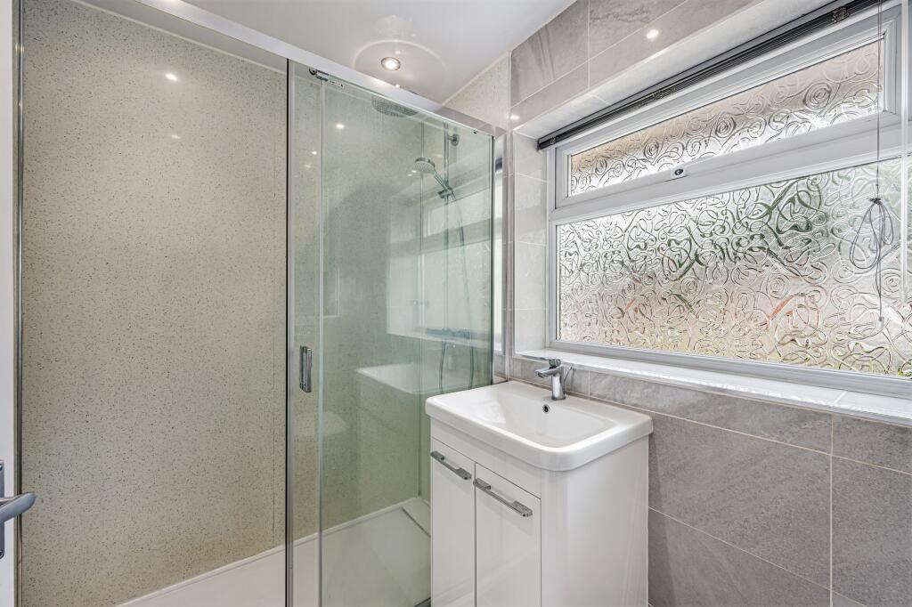 Additional image 11 of Woodland Grove, Egerton BL7 | 5-Bed Detached with Garden Bar, Double Garage & Stylish Open-Plan Living