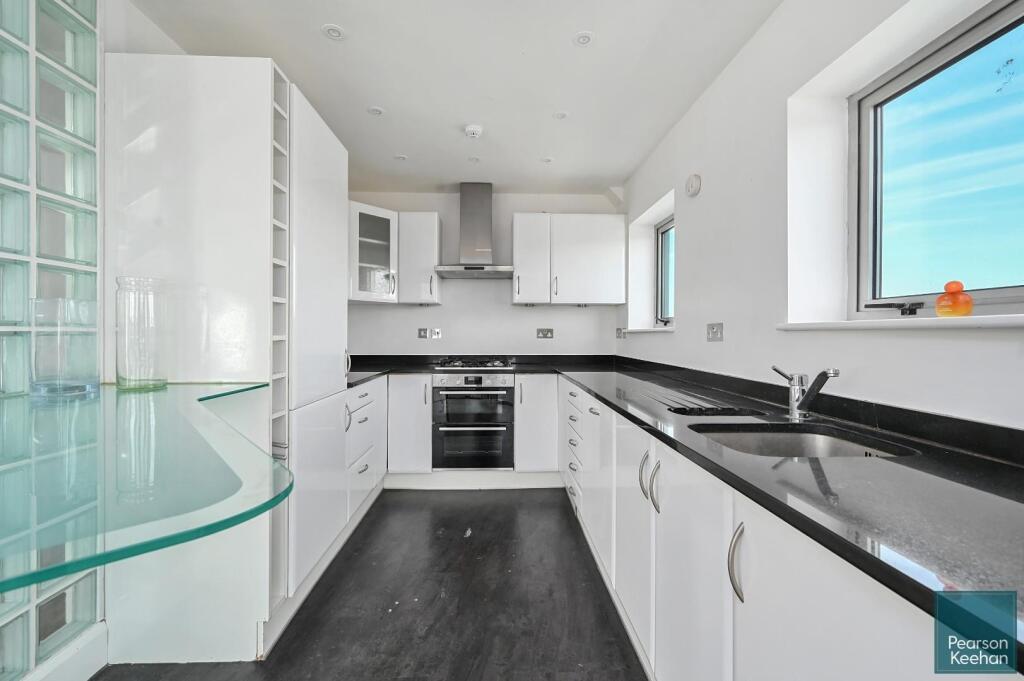 Additional image 11 of South Penthouse, The Park Apartments, London Road, Brighton