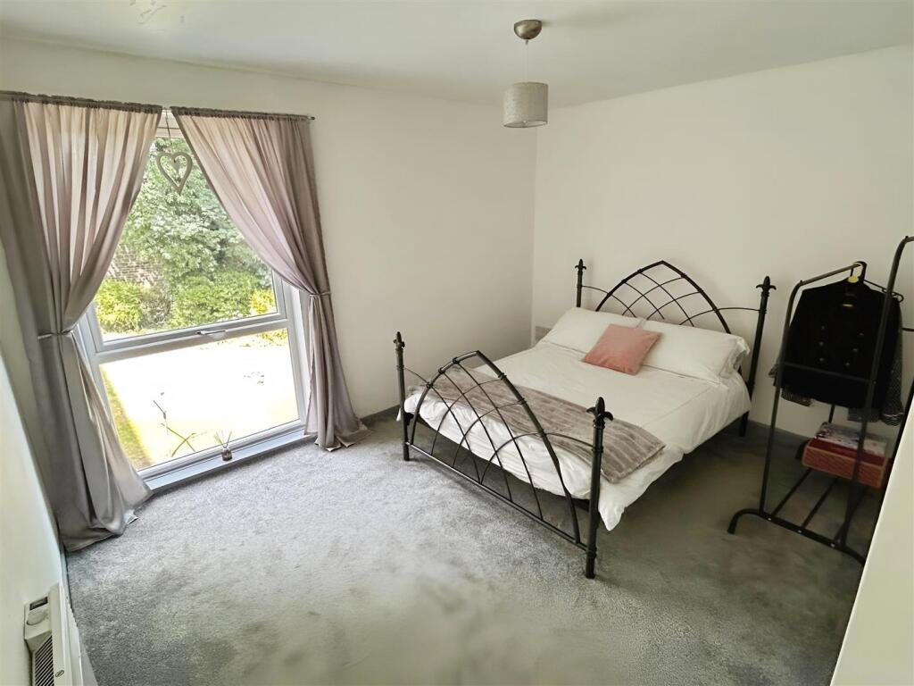 Additional image 6 of Frizley Gardens, Bradford