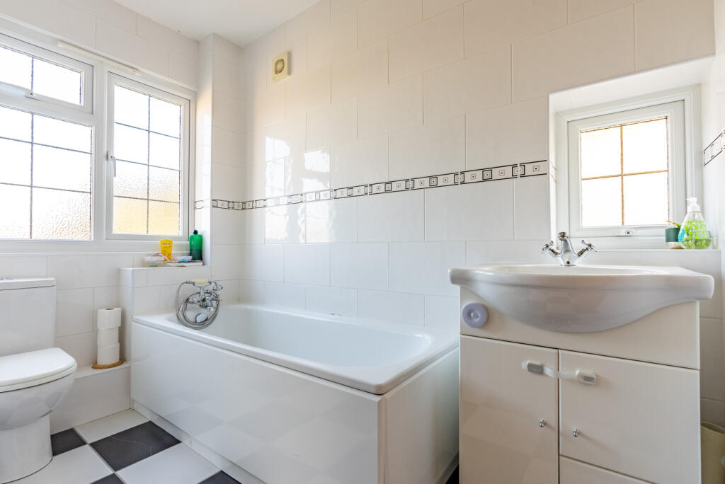 Additional image 18 of Waverley Road, St. Albans, Hertfordshire, AL3