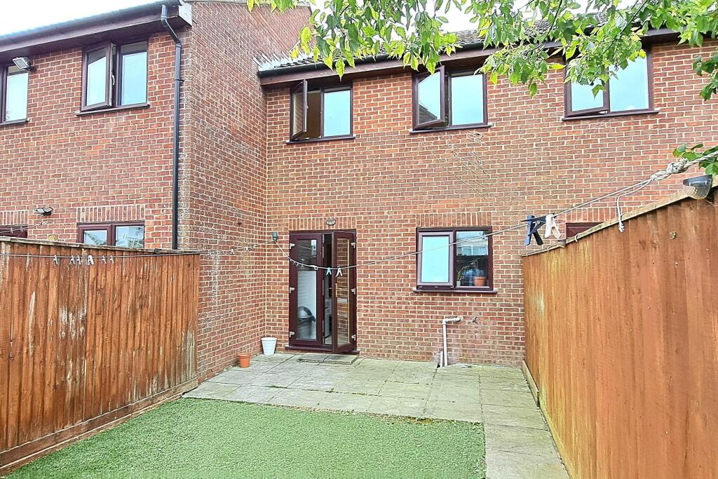 Additional image 12 of Brownsea Close New Milton BH25 5UG