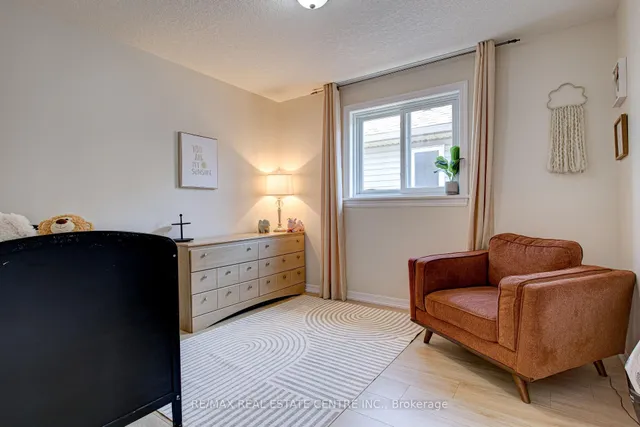 Additional image 32 of 428 Thomas Slee Dr