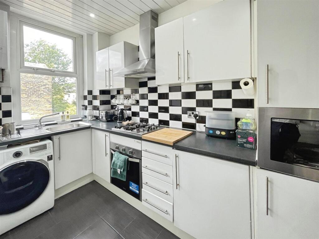 Additional image 8 of Hall Road, Bradford BD2 2DP