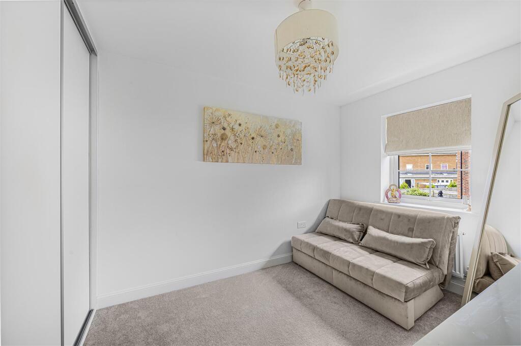 Additional image 28 of Linnet Crescent, Peacehaven