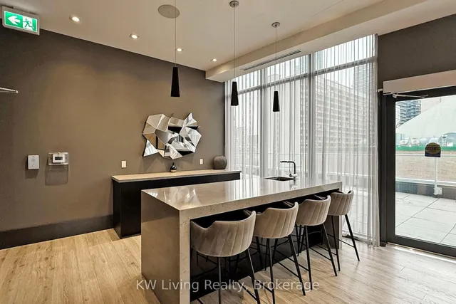 Additional image 34 of 403 Church St Unit 510