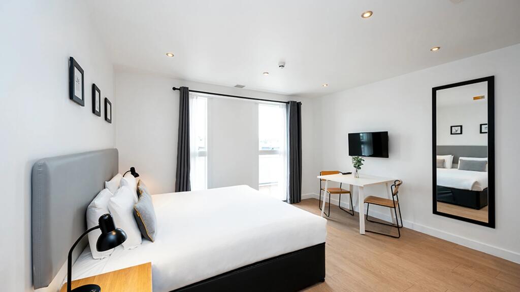 Additional image 4 of City Centre Fully Furnished Studios