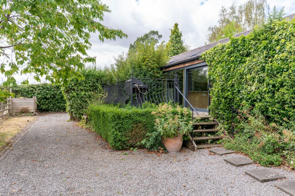 Additional image 25 of Redditch Road, Alvechurch, B48