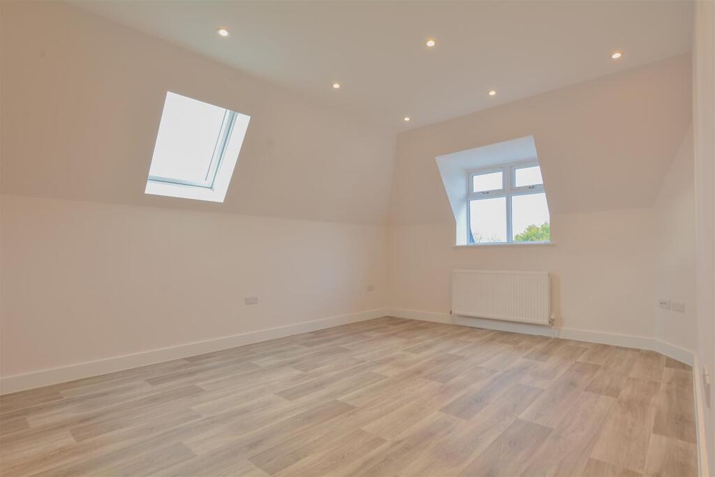 Additional image 6 of Postmasters Court, 286 Lymington Road