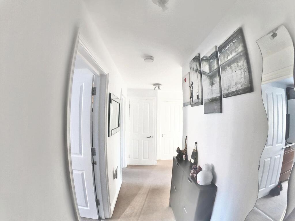 Additional image 13 of Central House, Central Avenue, Telscombe Cliffs, BN10 7LJ