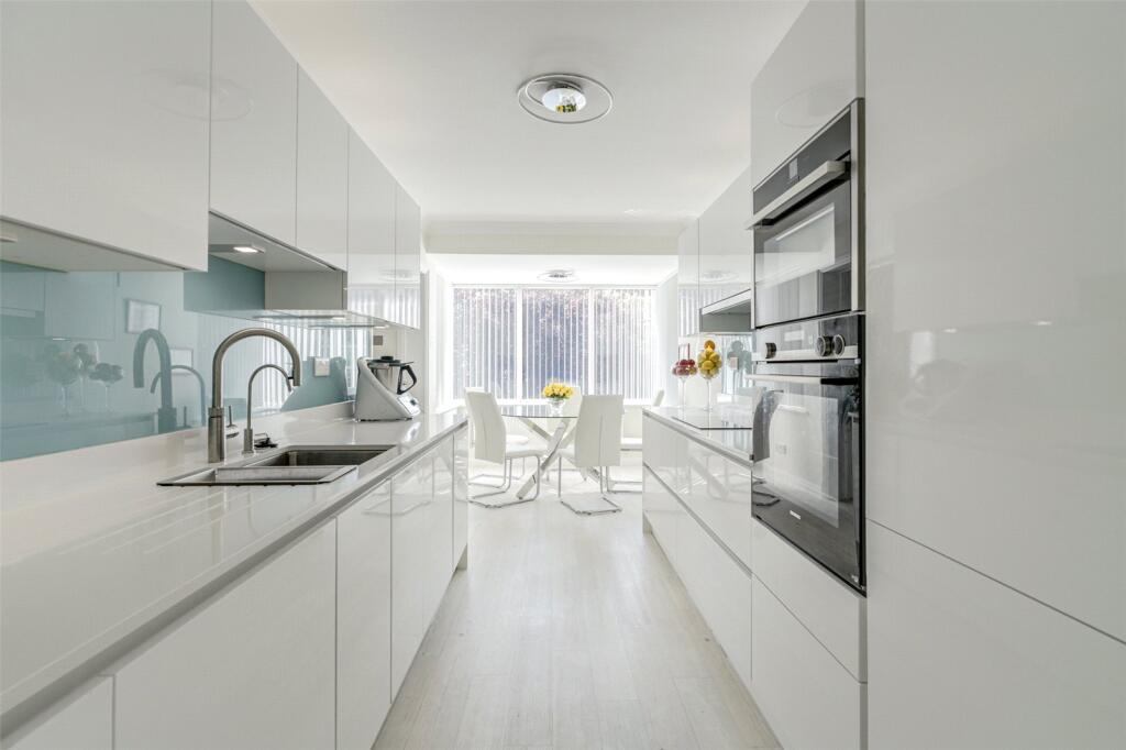 Additional image 16 of Grand Avenue, Worthing, West Sussex, BN11