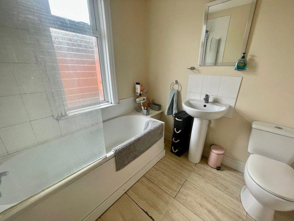 Additional image 7 of Four Bedroom Student House (P07702)