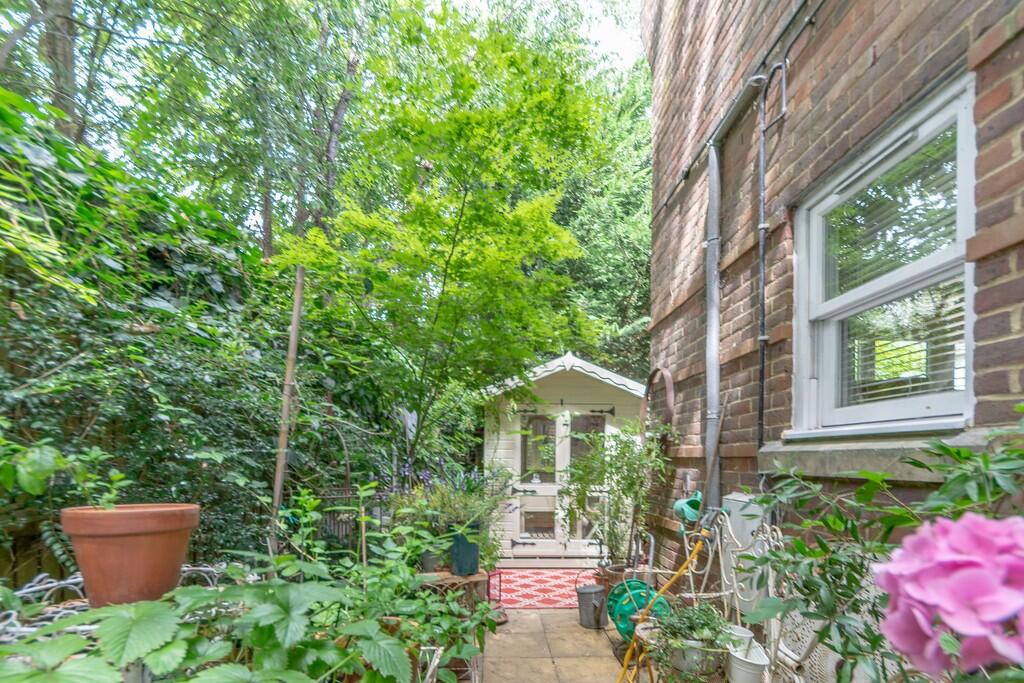 Additional image 18 of Wheelwrights Close, Arundel