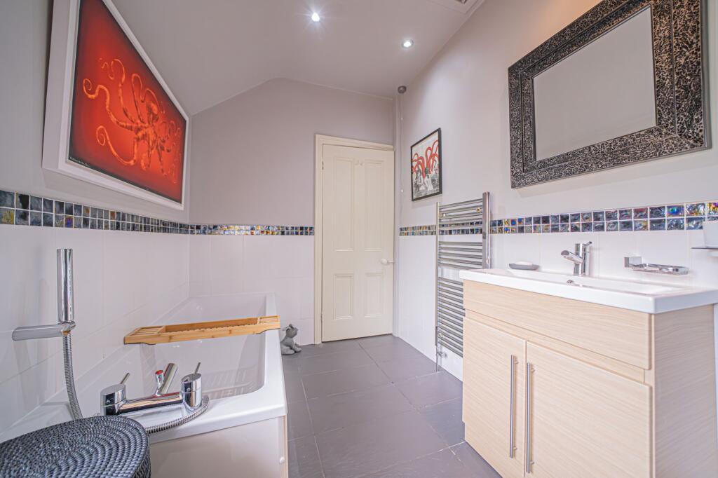 Additional image 19 of School Road, Hockley Heath, B94