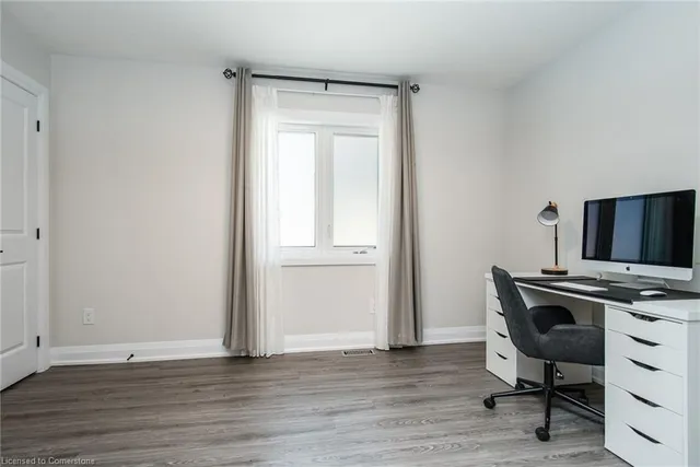 Additional image 30 of 42 Fenside St