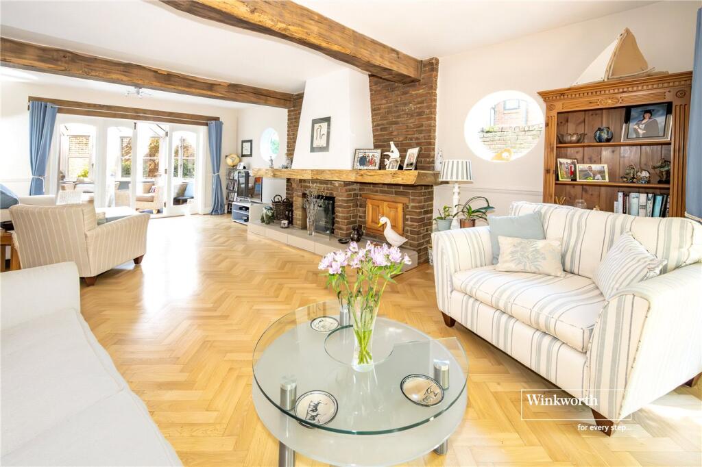 Additional image 13 of Friars Wood, Robins Way, Christchurch, Dorset, BH23