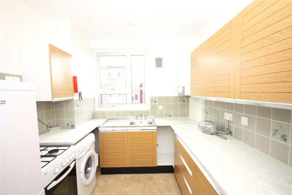 Additional image 4 of Auburn Mansions, 94 Princess Road, Poole, Dorset, BH12