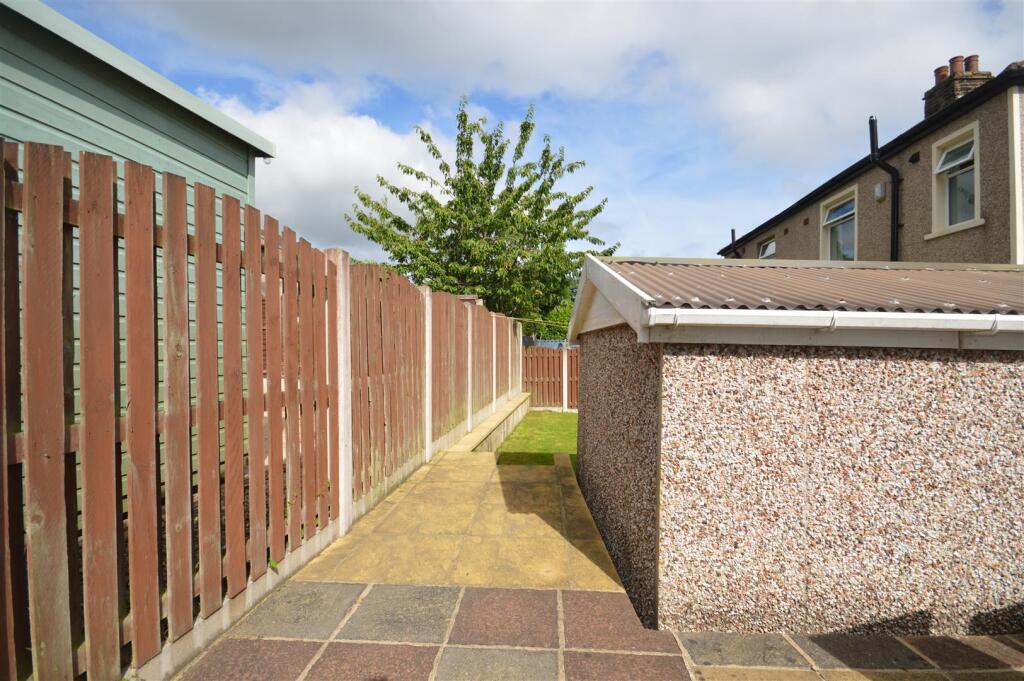 Additional image 12 of Thoresby Grove, Bradford