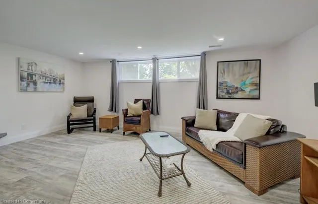 Additional image 30 of 16 Elkington Dr