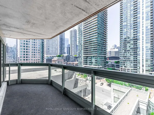 Additional image 29 of 10 Queens Quay Unit 811