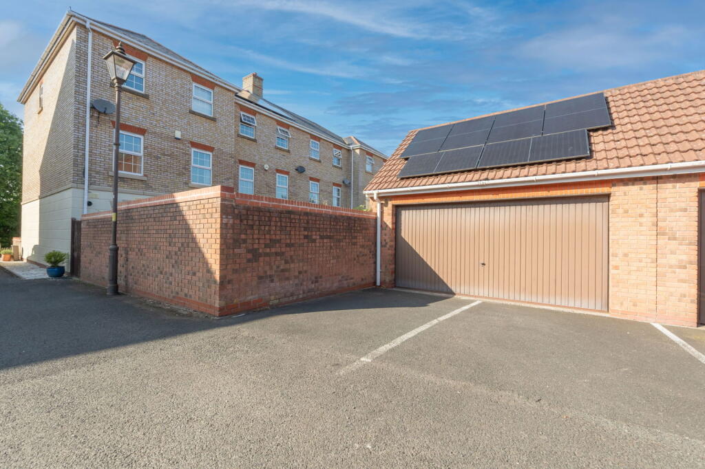 Additional image 32 of Old Dickens Heath Road, Shirley, Solihull, B90 1SR