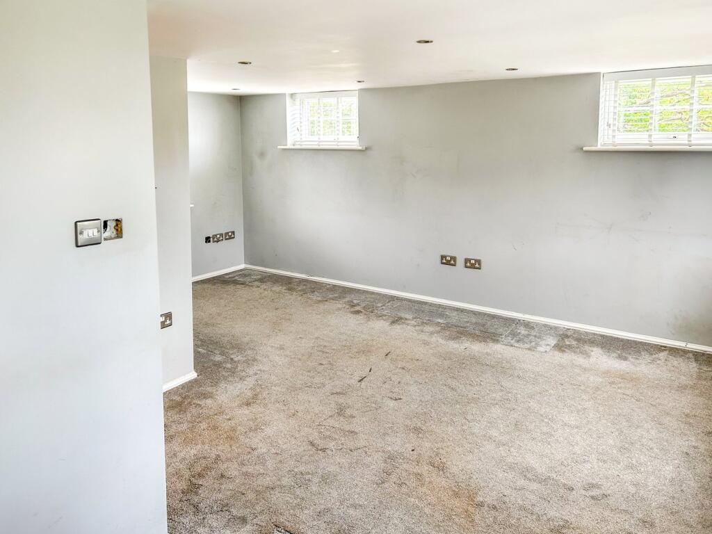 Additional image 9 of Hollybush Lane, Welwyn Garden City, AL7