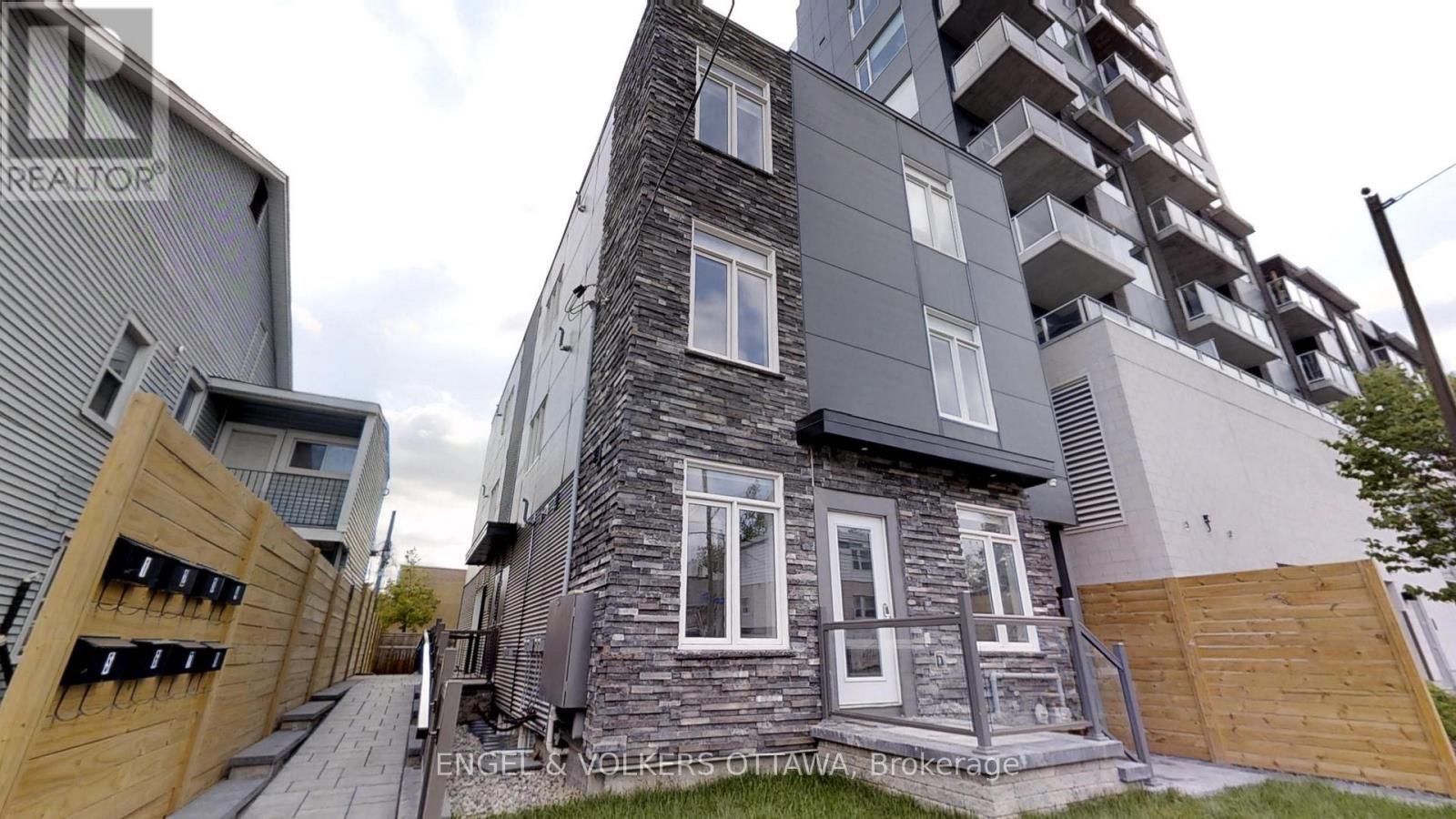 1 - 12 JOLLIET AVENUE|Ottawa, Ontario K1L5H5