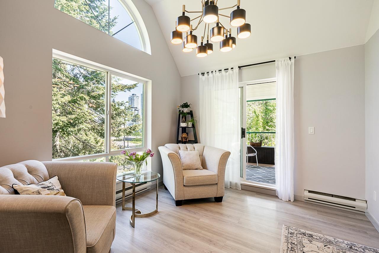 305 10082 132 STREET|Surrey, British Columbia V3T5V3