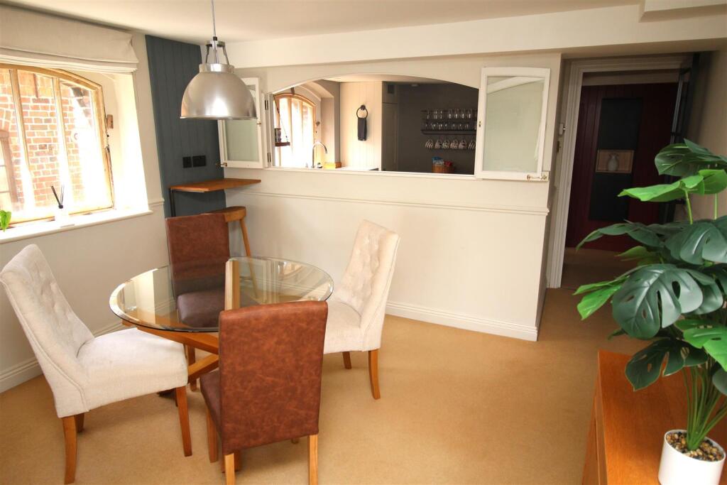 Additional image 10 of Rowes Warehouse