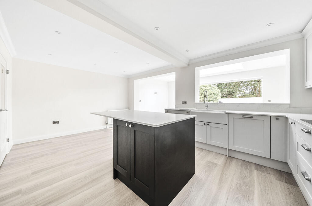 Additional image 7 of Latimers Close, Highcliffe, Christchurch, BH23