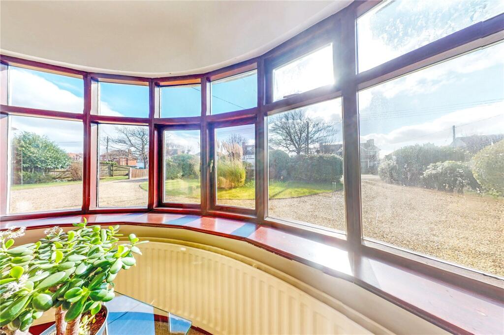 Additional image 16 of Chestnut Avenue, Barton on Sea, New Milton, Hampshire, BH25
