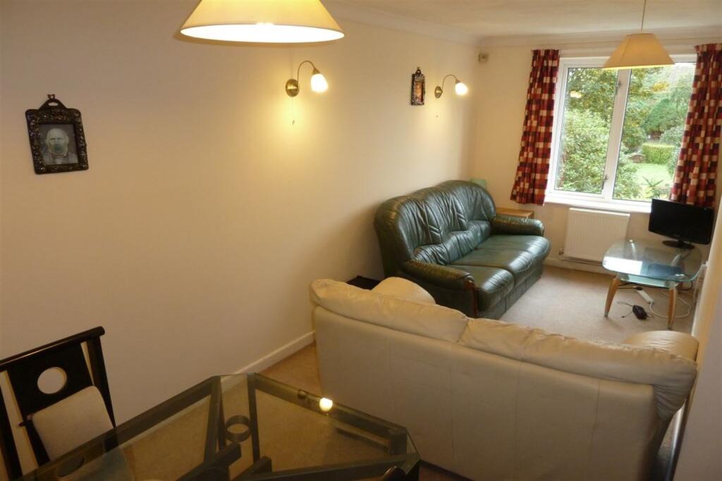 Additional image 4 of 6 bedroom Semi Detached Town House in Bournemouth
