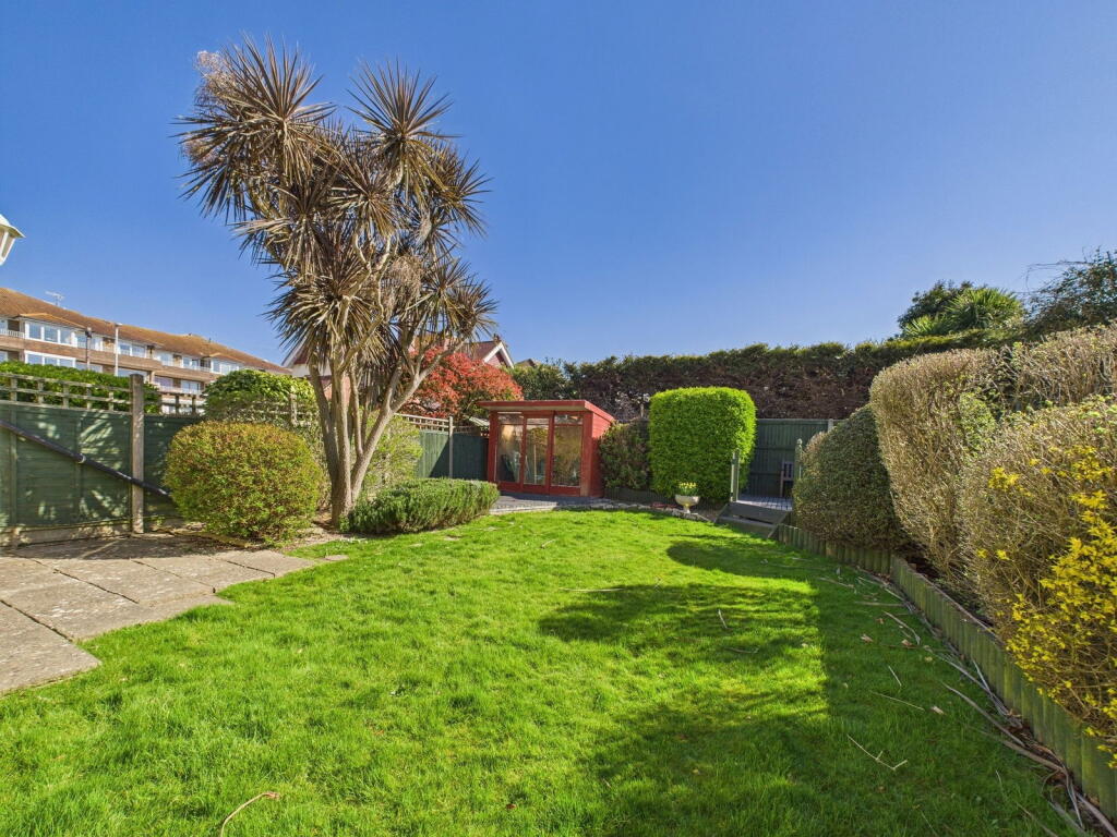 Additional image 17 of Grand Avenue, Worthing, BN11